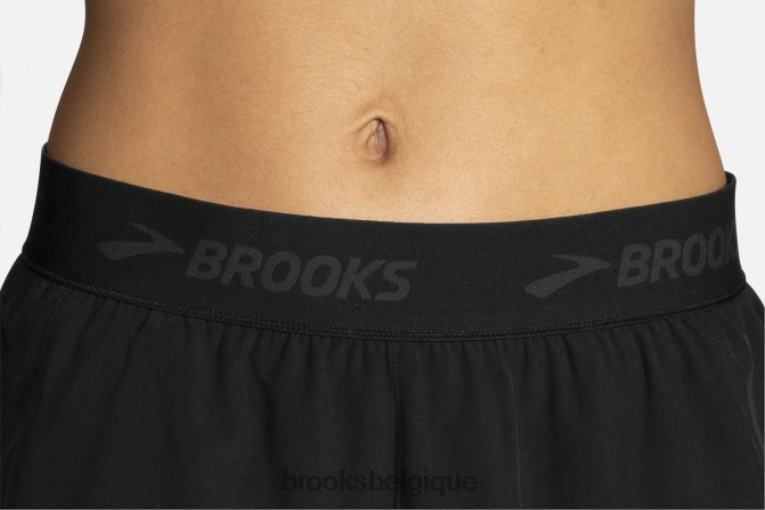 86H241673 chasseur 3 court Brooks noir