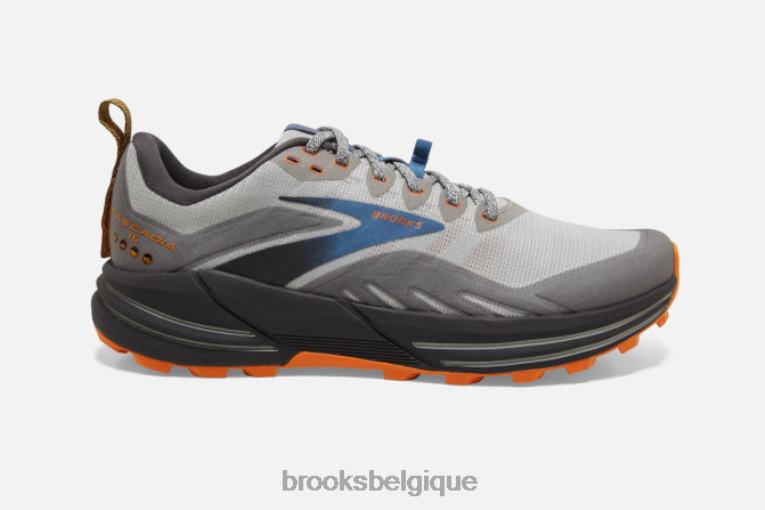 86H241872 cascadie 16 Brooks orange