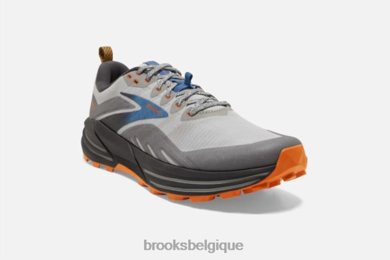 86H241872 cascadie 16 Brooks orange