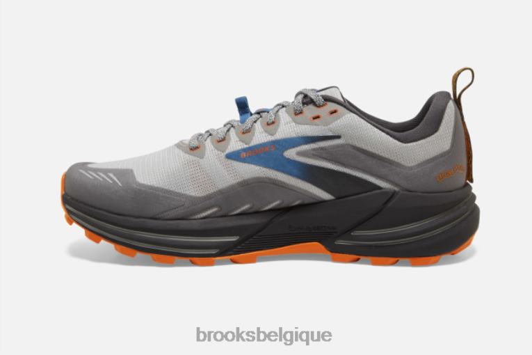 86H241872 cascadie 16 Brooks orange
