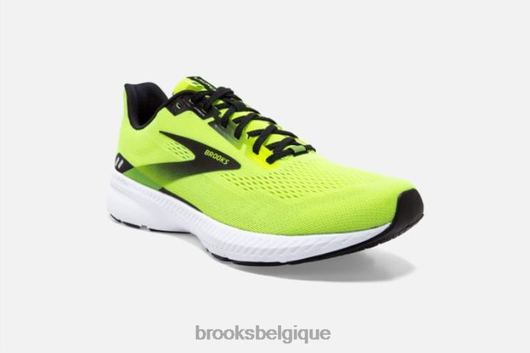 86H241896 lancer 8 Brooks vie nocturne