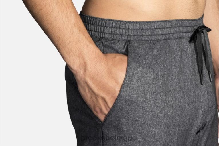 86H242018 jogger pressé Brooks noir