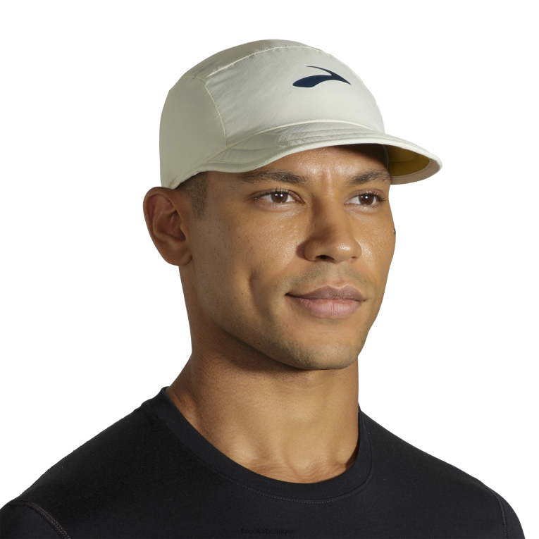 86H24531 chapeau léger et pliable Brooks doré